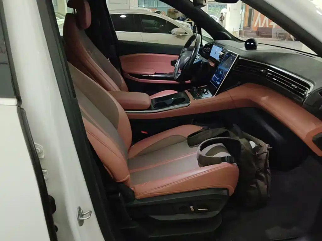 NIO EC6 — миниатюра 25