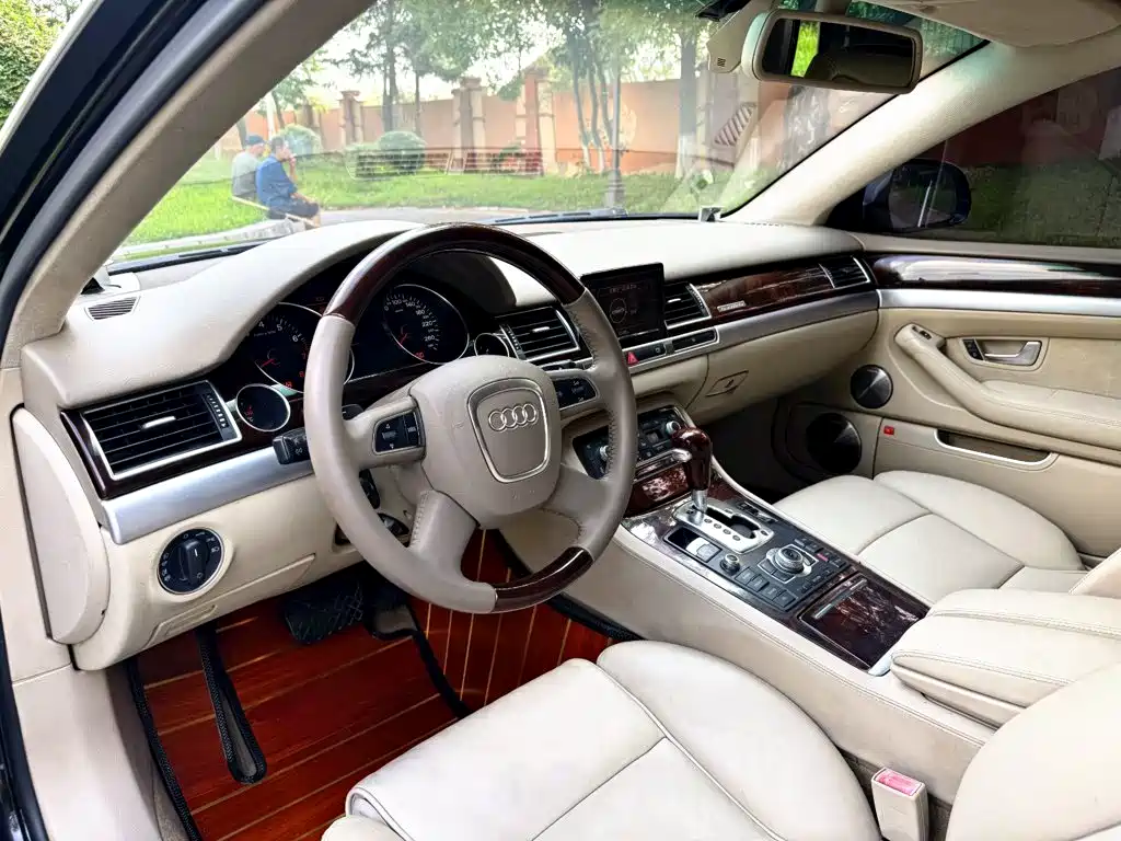 Audi A8 — миниатюра 5