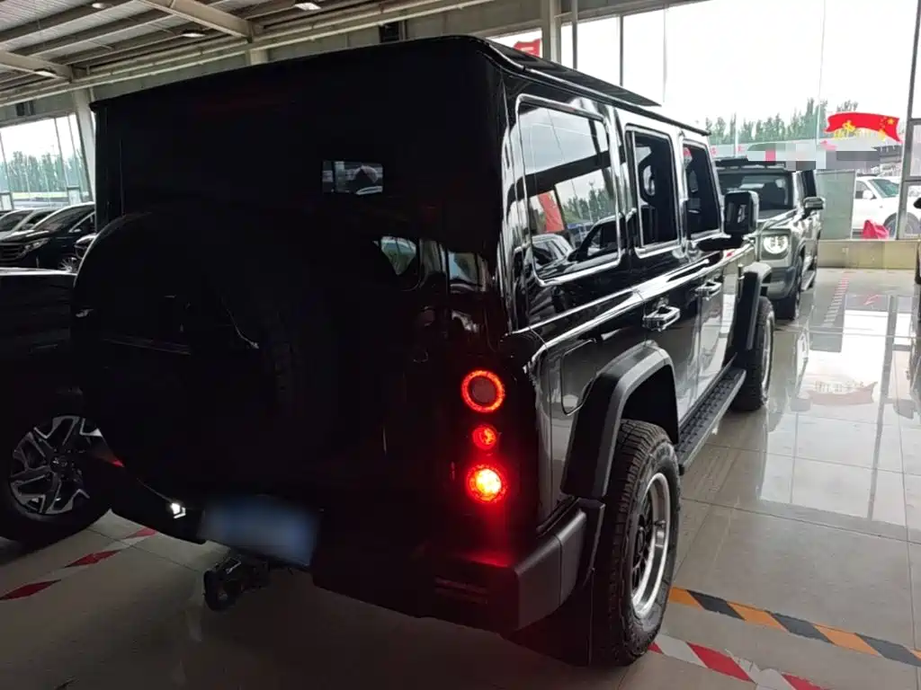 212 212 T01 — миниатюра 7