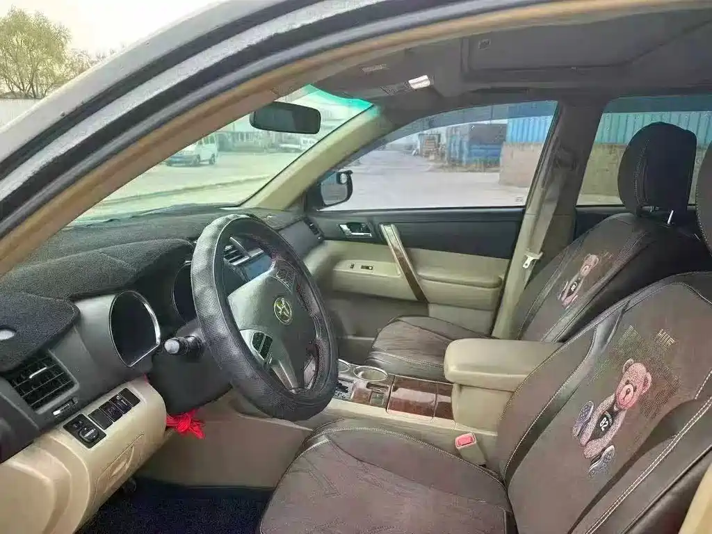 Toyota Highlander 2011 2.7L 7 мест Luxury