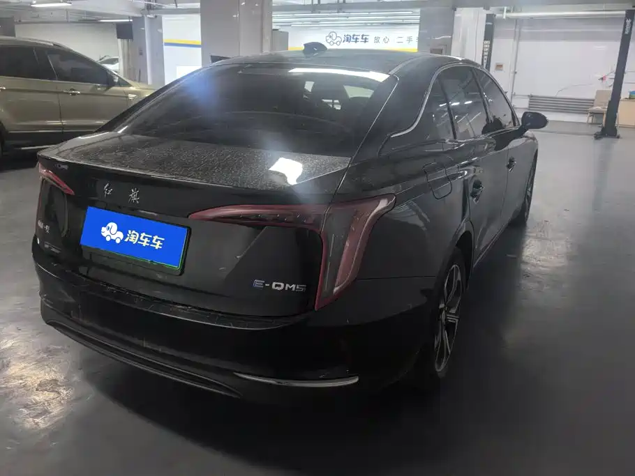 Hongqi Hongqi E-QM5 — миниатюра 3