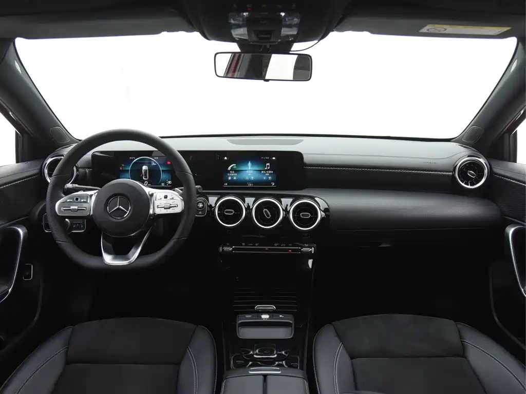 Mercedes-Benz A-Class — миниатюра 11
