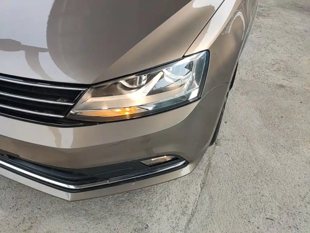 Volkswagen Sagitar — миниатюра 24