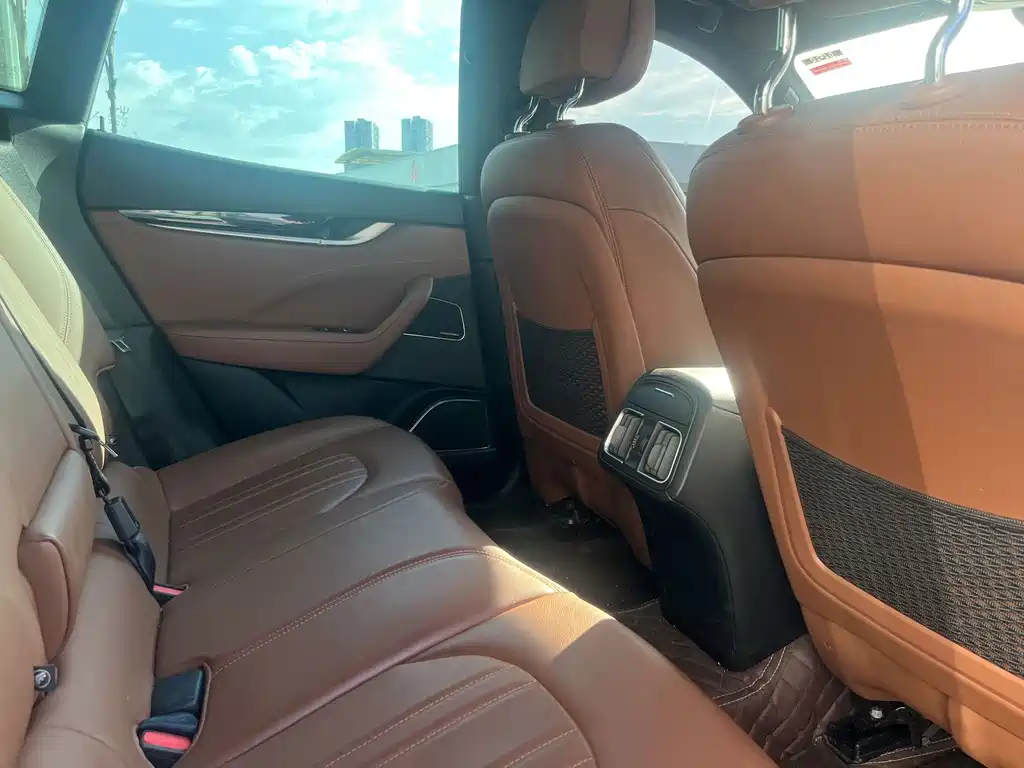 Maserati Levante — миниатюра 9