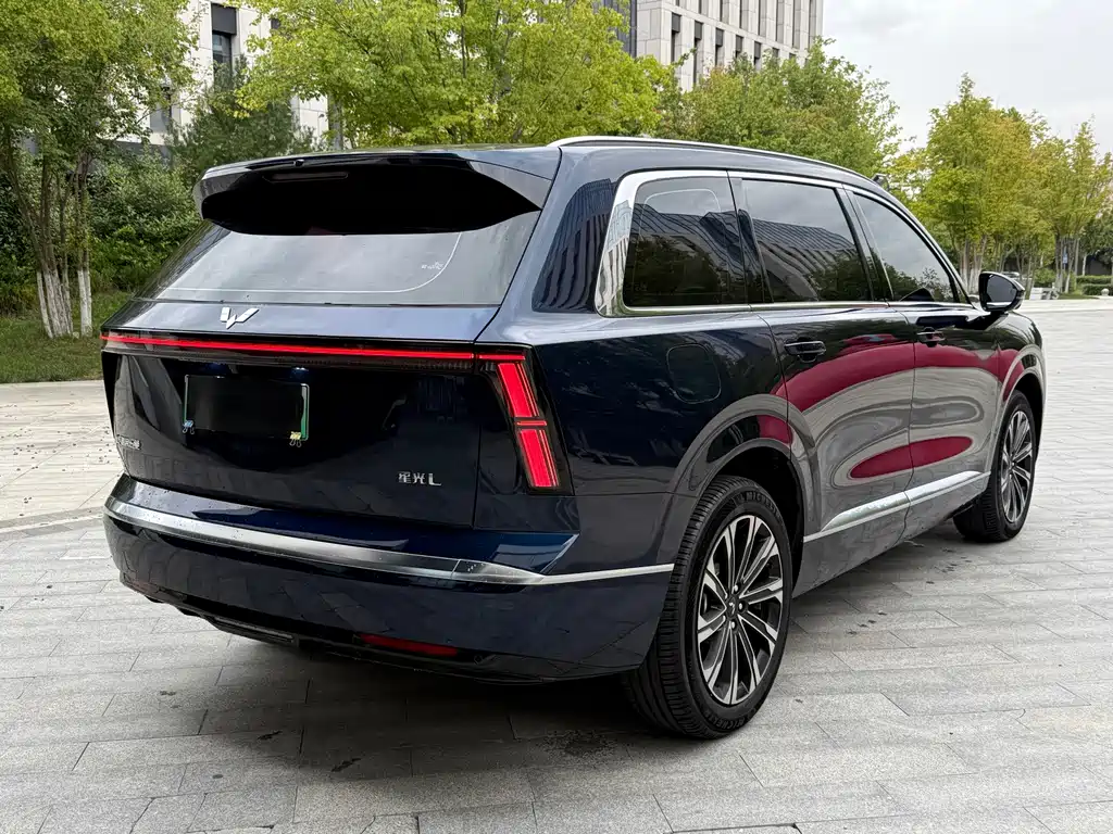 Wuling Xingguang L — миниатюра 4