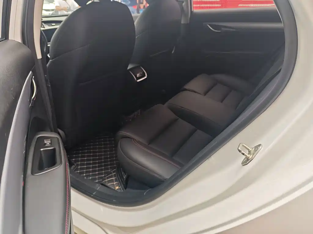 Geely Binrui — миниатюра 8