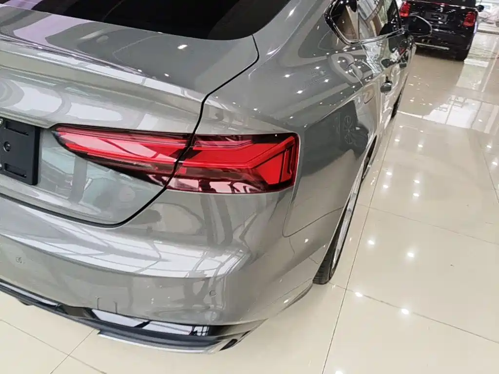 Audi A5 (Import) — миниатюра 8