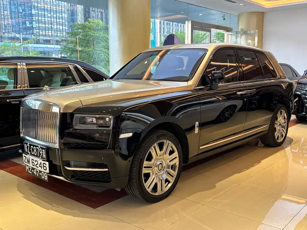 Купить Rolls-Royce Cullinan