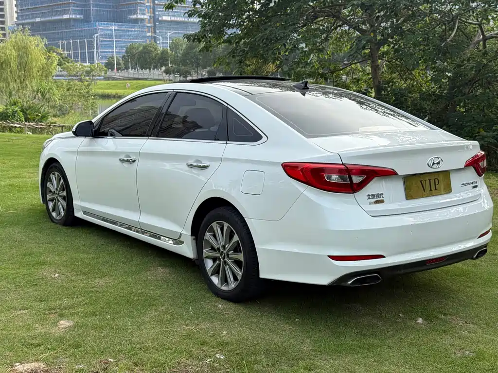 Hyundai Sonata — миниатюра 6