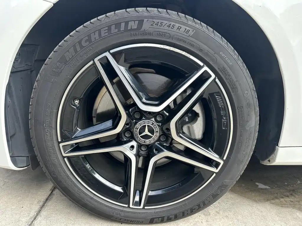Mercedes-Benz E-Class (Import) — миниатюра 9