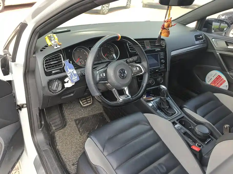 Volkswagen Golf — миниатюра 12