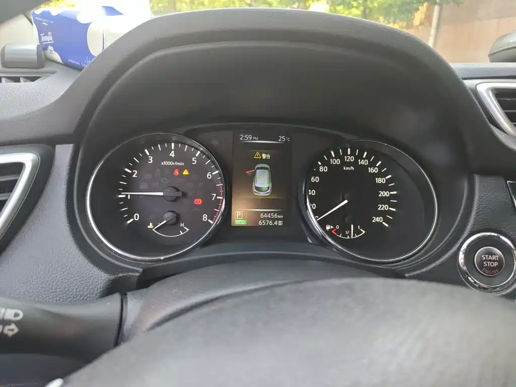Nissan Qashqai — миниатюра 8