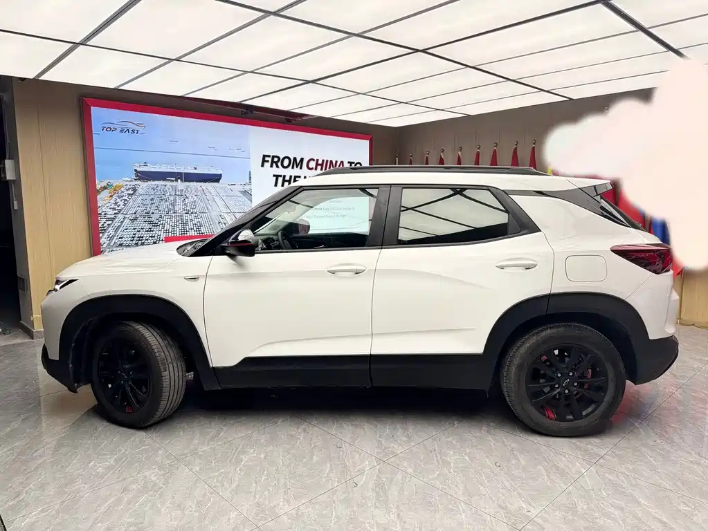 Chevrolet Tracker — миниатюра 8