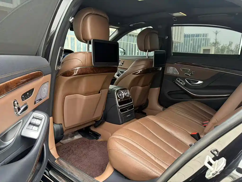 Mercedes-Benz S-Class — миниатюра 6