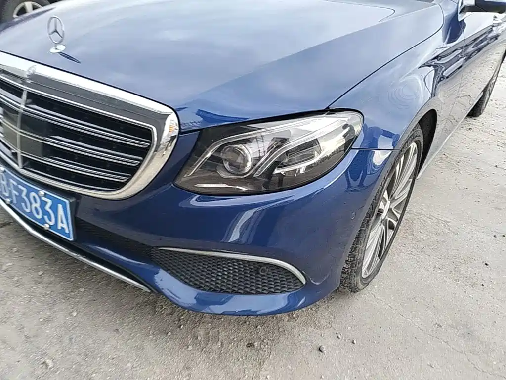 Mercedes-Benz E-Class — миниатюра 24