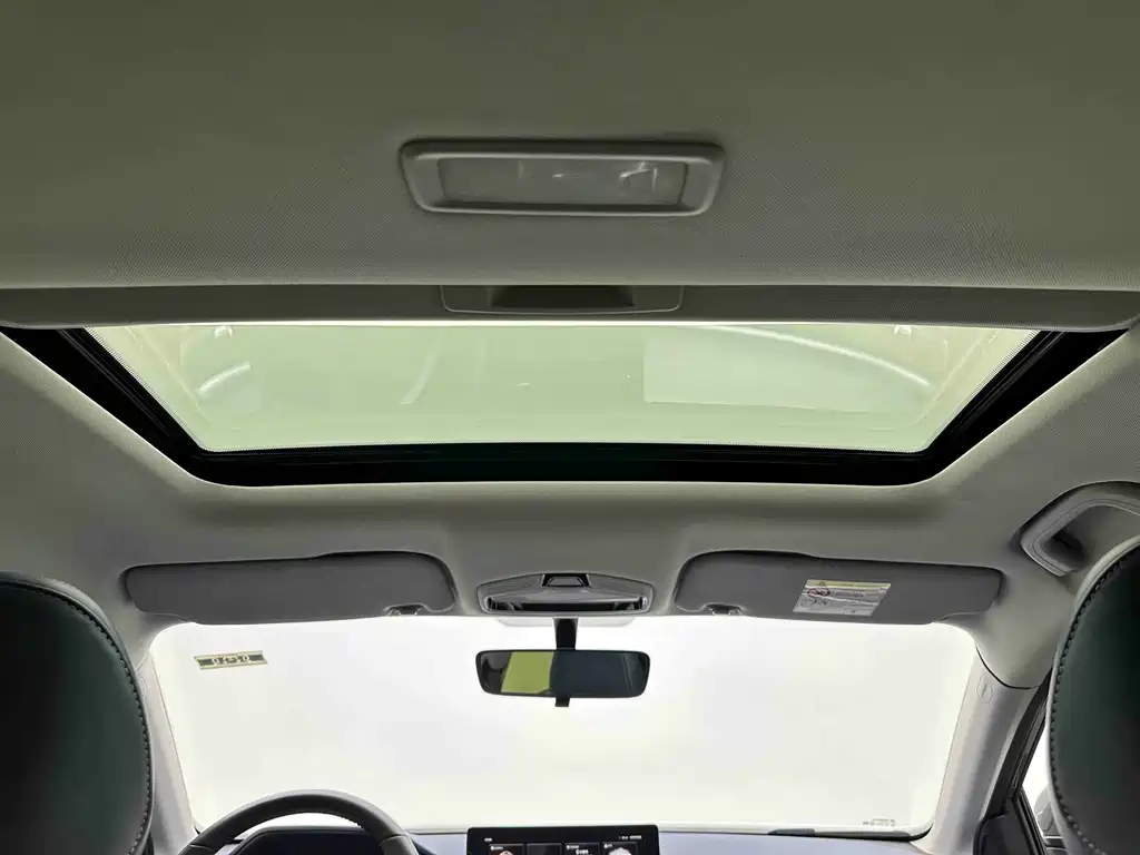 Geely Emgrand — миниатюра 15