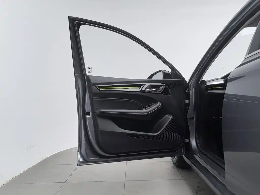Roewe i5 — миниатюра 8