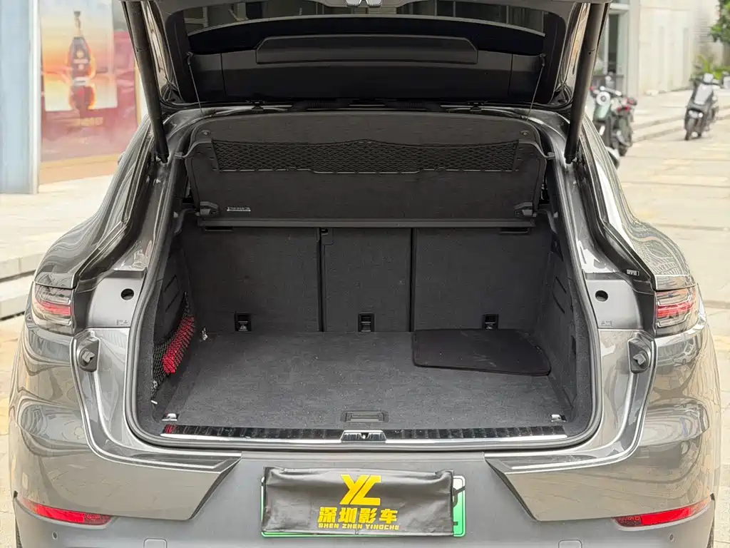 Porsche Cayenne Hybrid — миниатюра 11