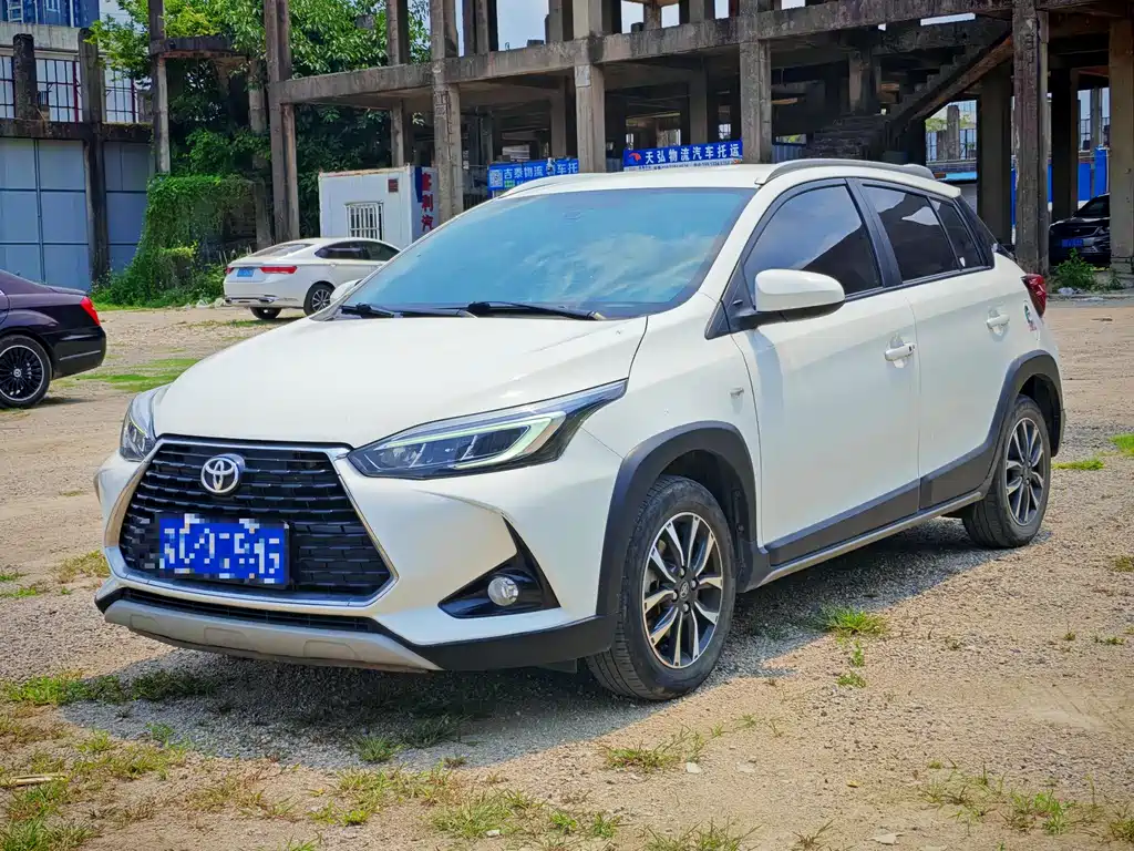 Купить Toyota Yaris L