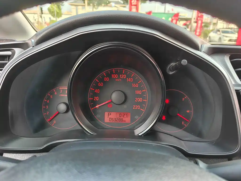 Honda Fit — миниатюра 9