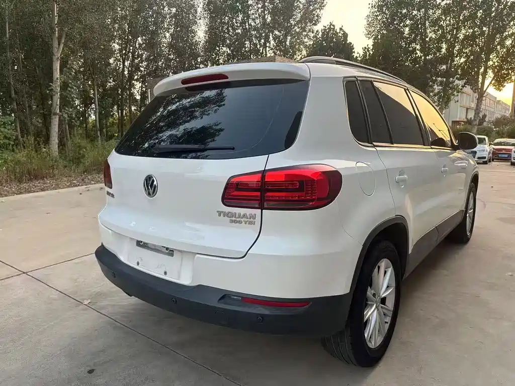 Volkswagen Tiguan — миниатюра 5