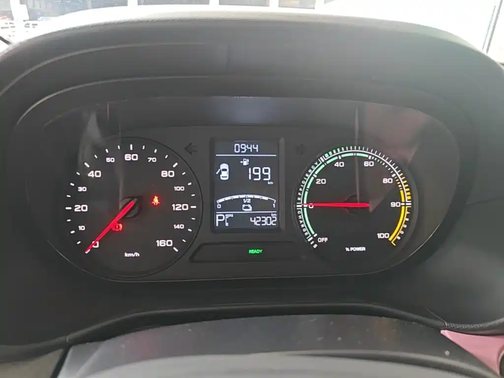Roewe Clever — миниатюра 12