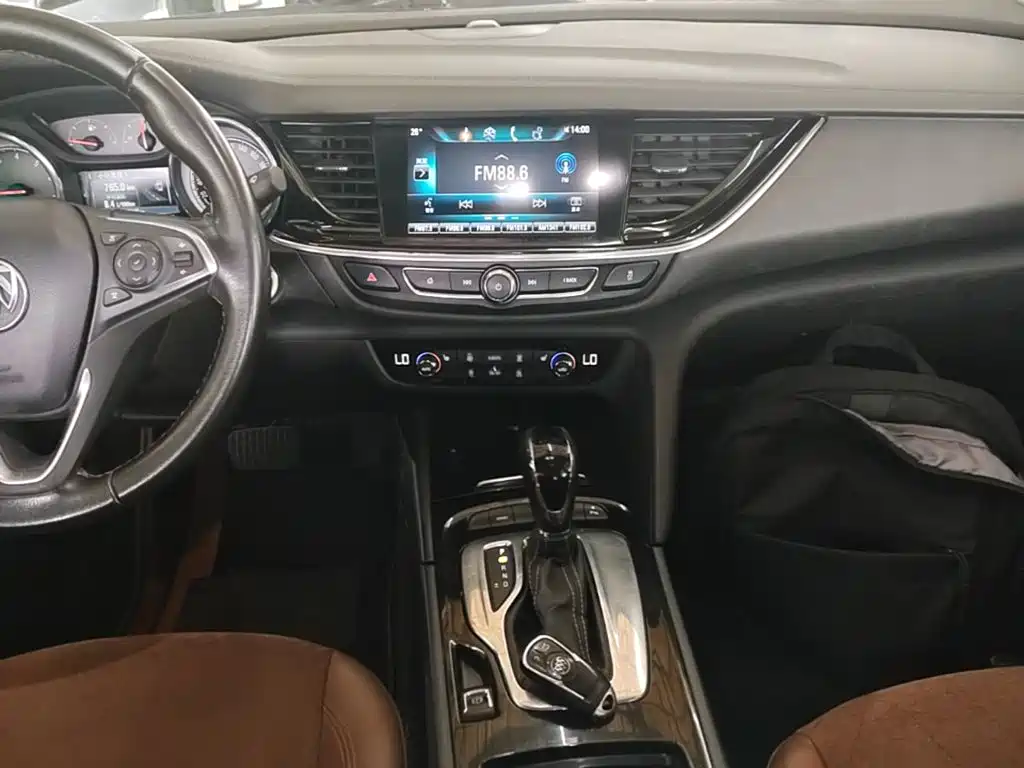 Buick Regal — миниатюра 5