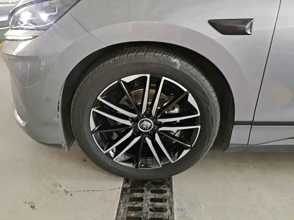BYD Qin L — миниатюра 23