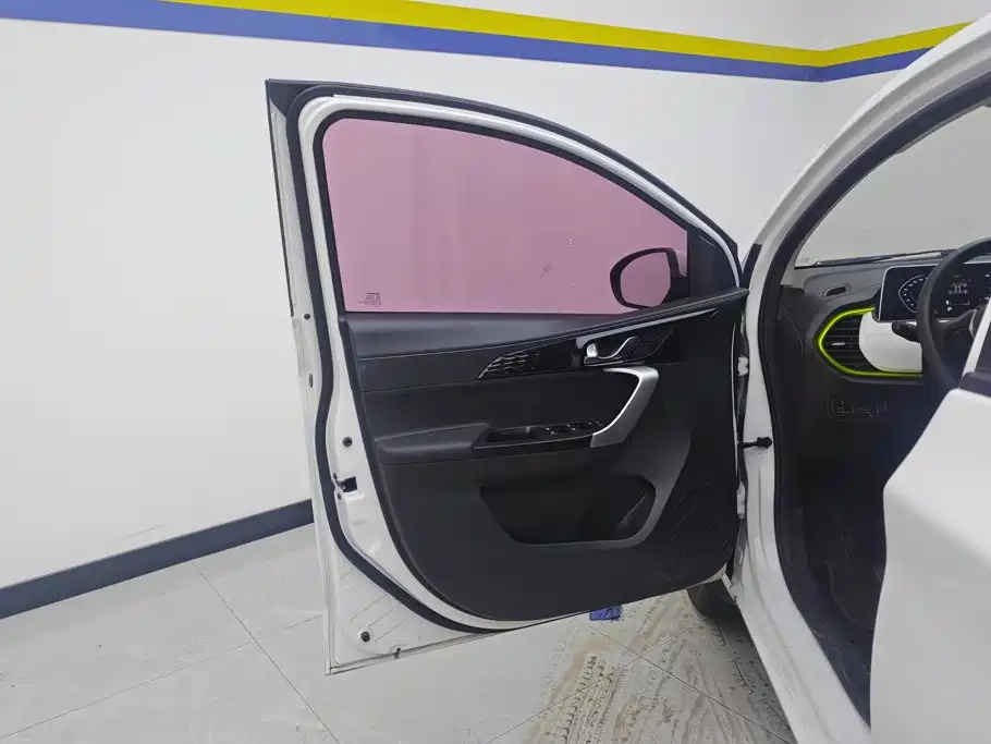 Changan Benben E-Star — миниатюра 7