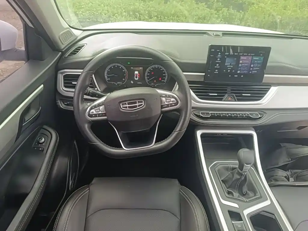 Geely Vision X6 — миниатюра 11