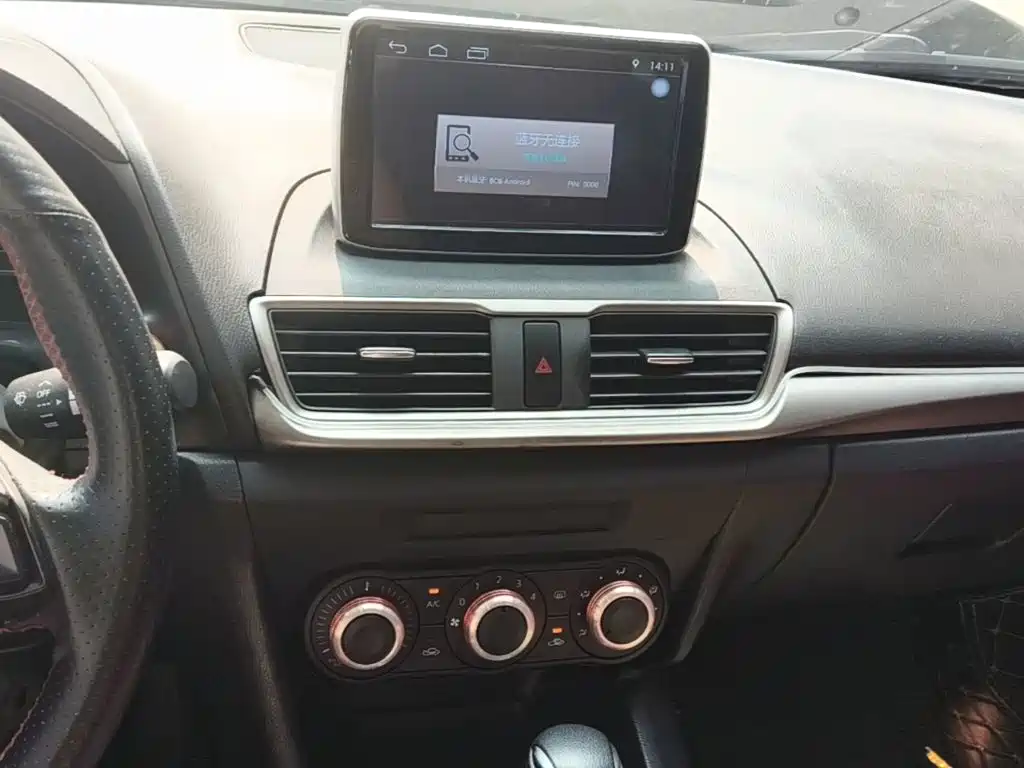 Mazda 3 Axela — миниатюра 13
