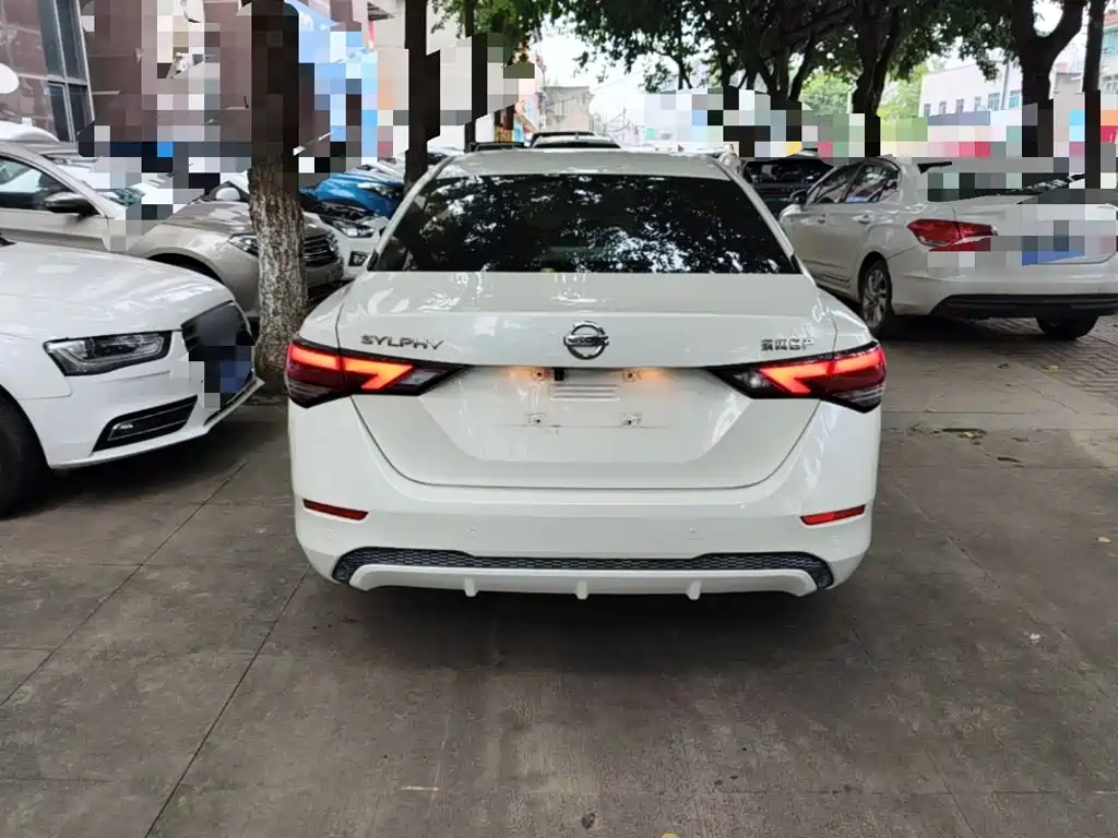 Nissan Sylphy — миниатюра 6