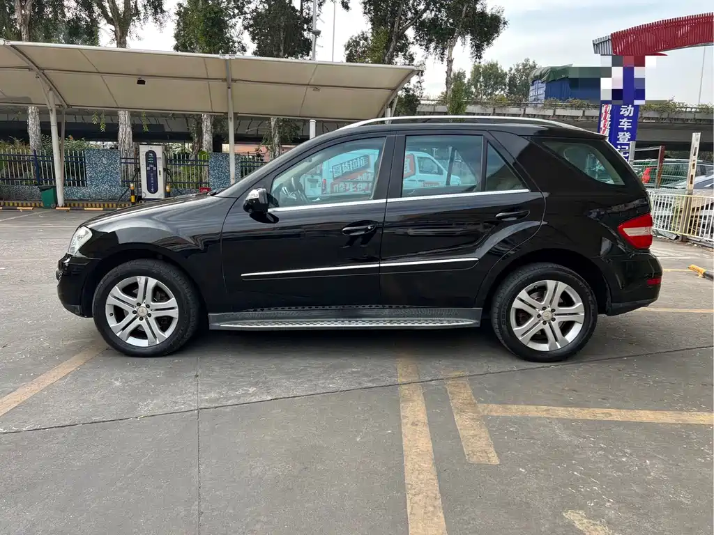 Mercedes-Benz M-Class — миниатюра 4