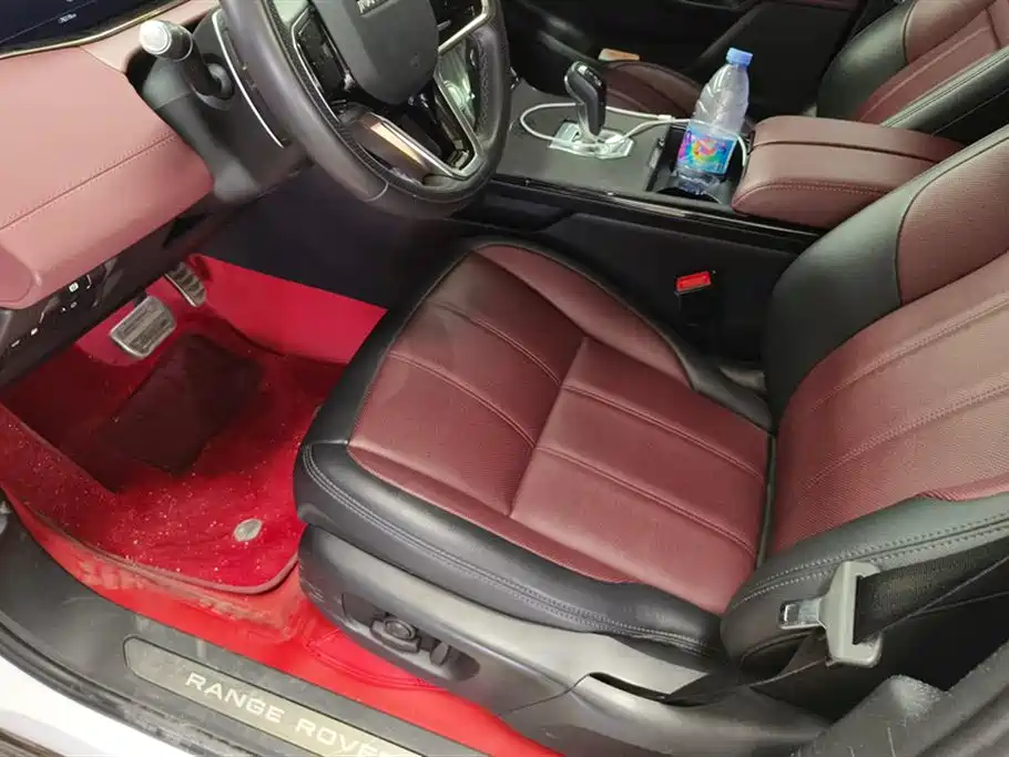 Land Rover Range Rover Evoque 2022 L P300e