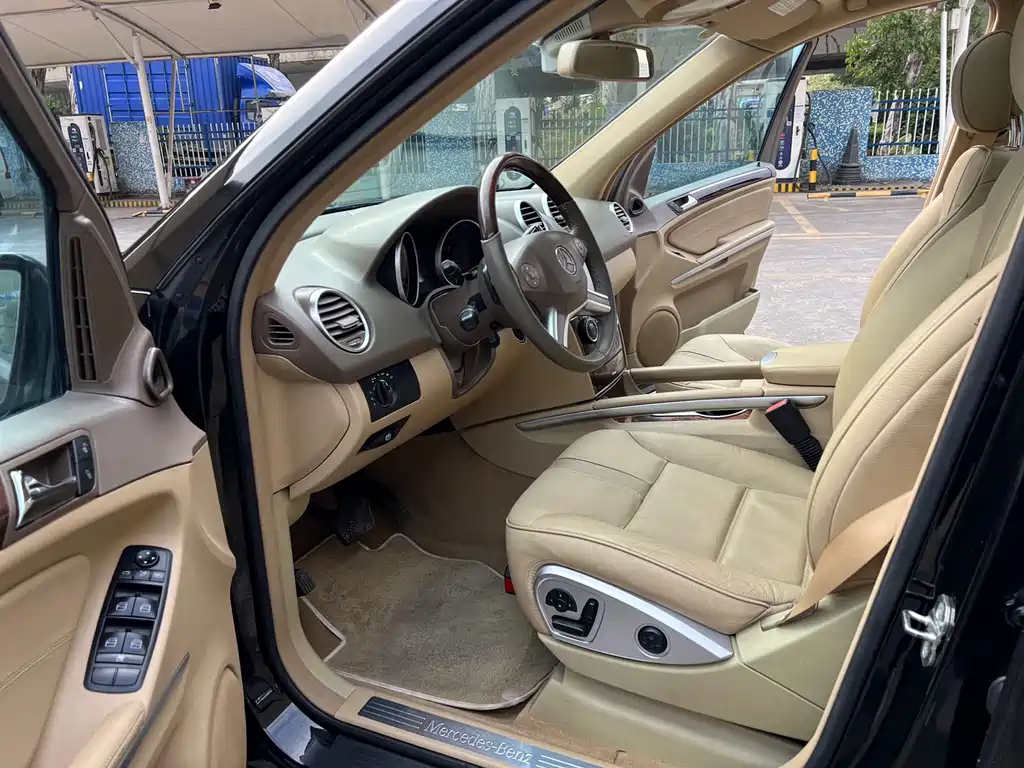 Mercedes-Benz M-Class — миниатюра 8
