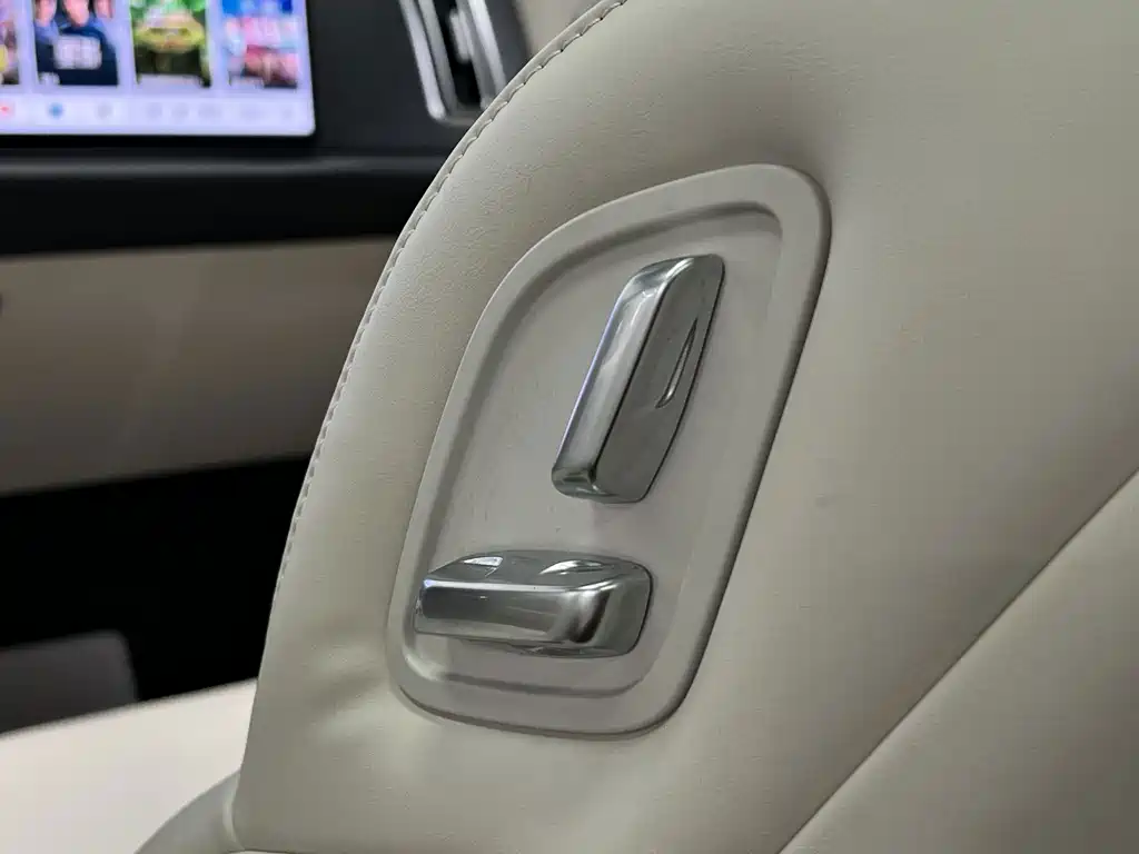 Li Auto Li L9 — миниатюра 43