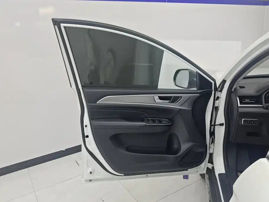 Haval M6 — миниатюра 7