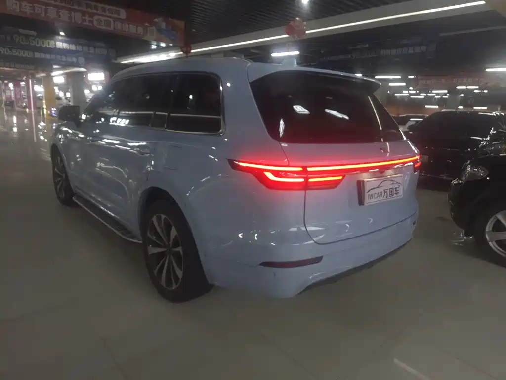 Li Auto Li ONE — миниатюра 8