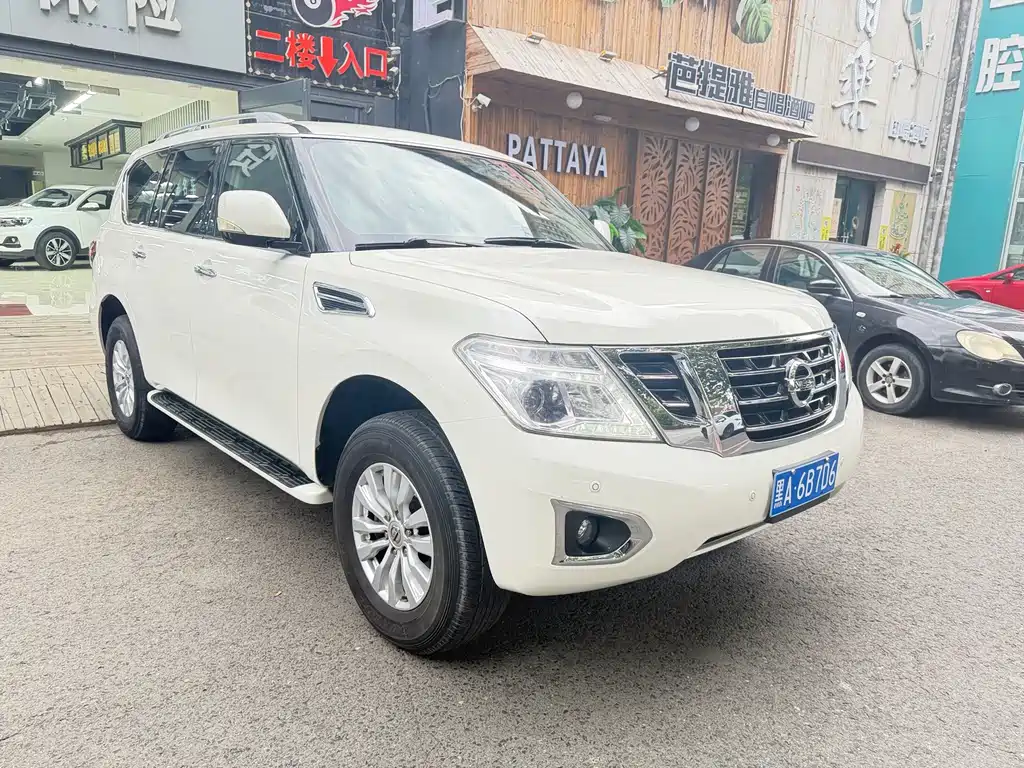 Nissan Patrol — миниатюра 3