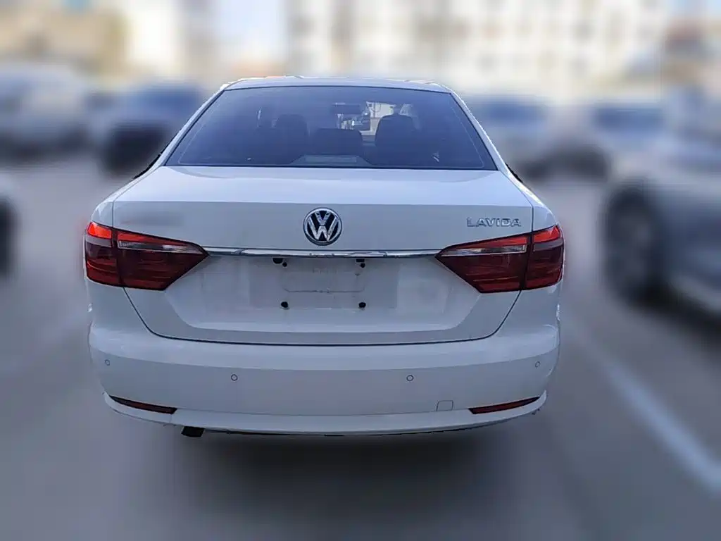 Volkswagen Lavida — миниатюра 8