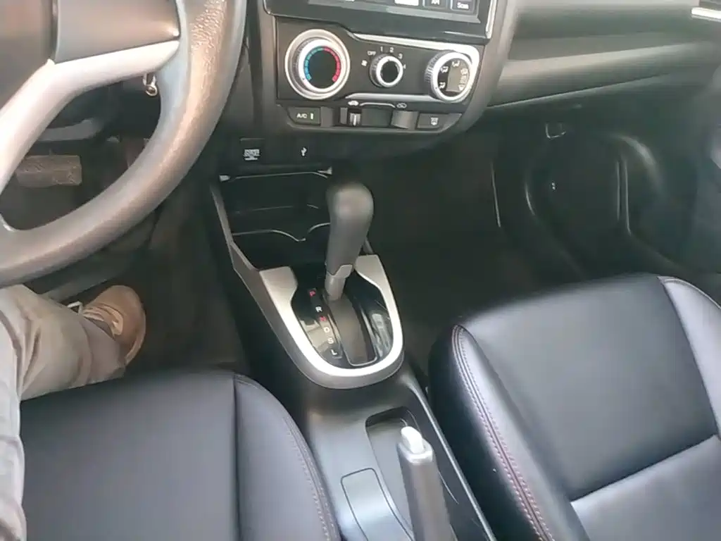 Honda Fit — миниатюра 14