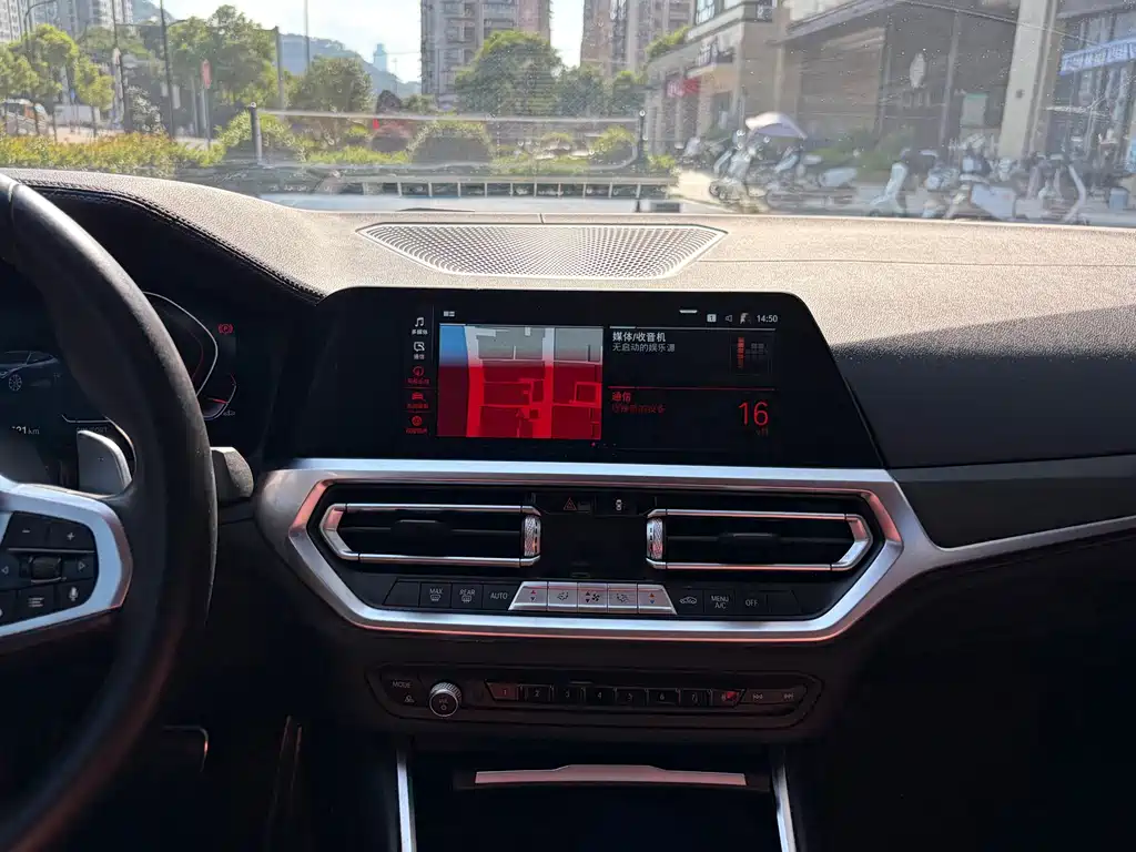 BMW 4 Series — миниатюра 15