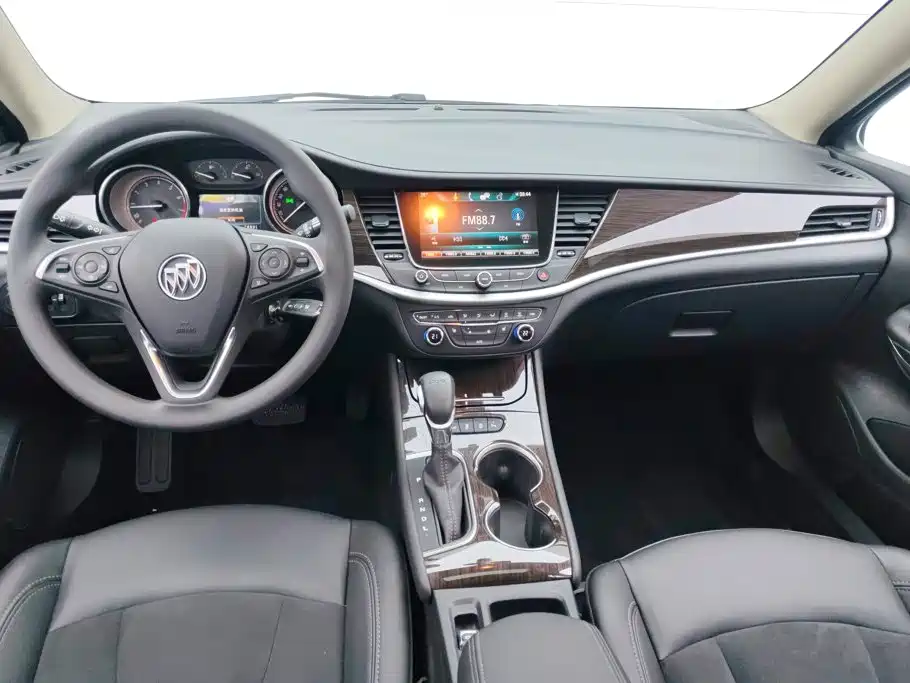 Buick Verano — миниатюра 12