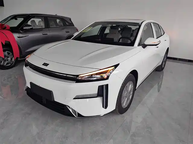 GEELY GALAXY GALAXY L6 2025