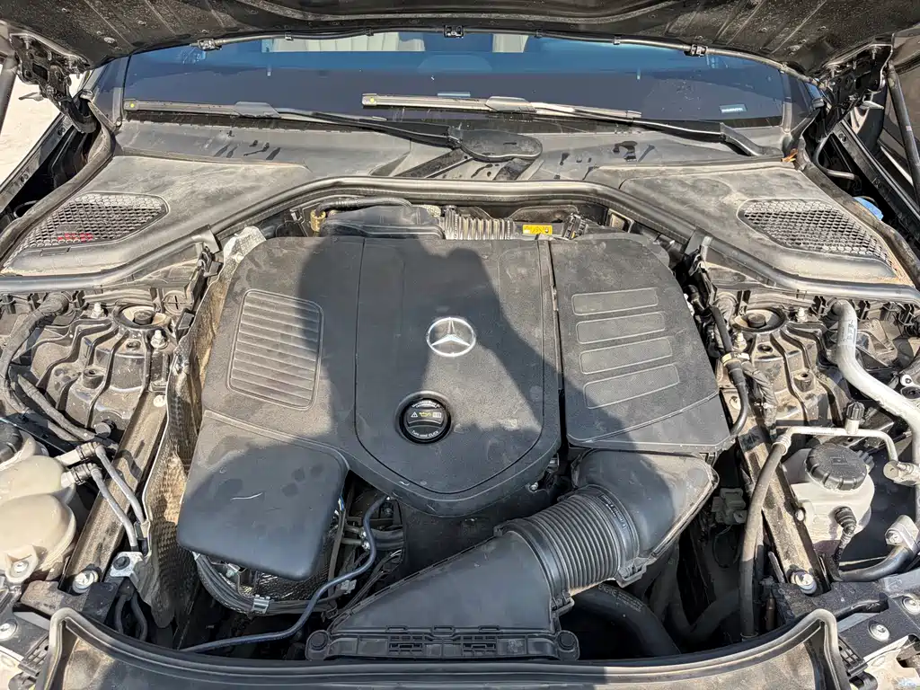 Mercedes-Benz E-Class — миниатюра 28