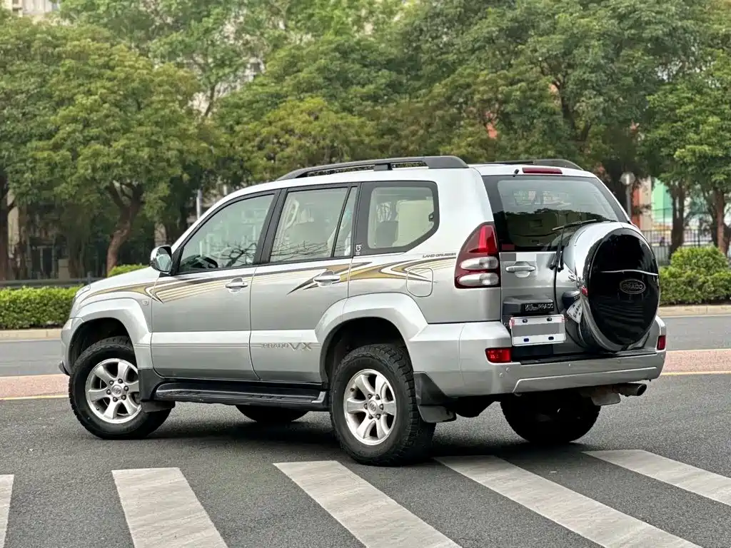 Toyota Prado — миниатюра 8