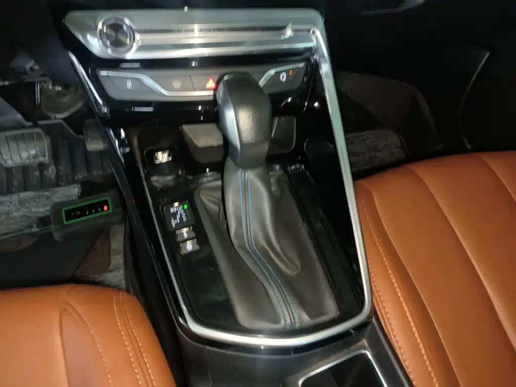 Peugeot 308 — миниатюра 14