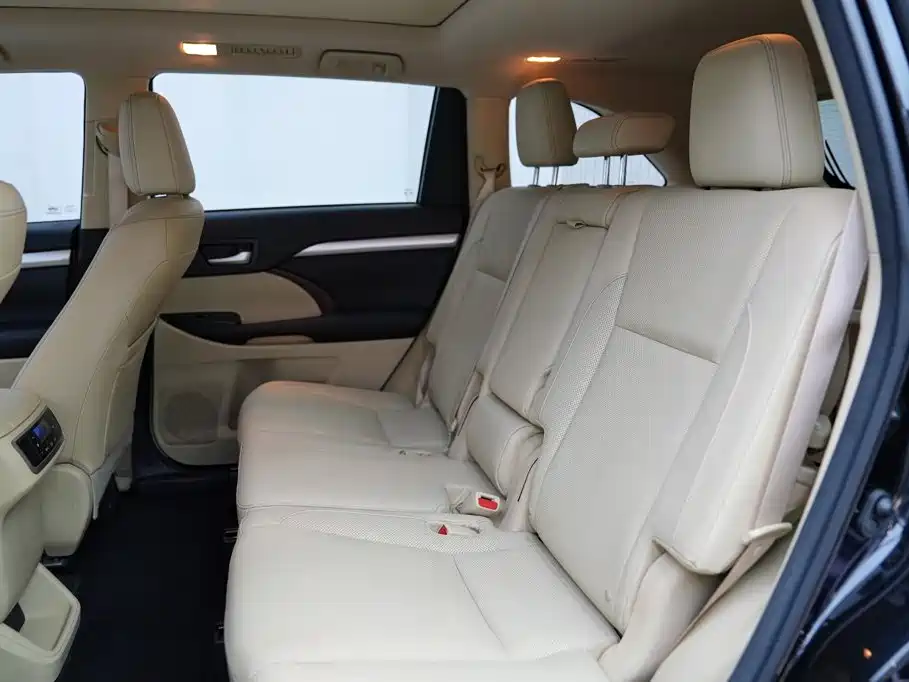Toyota Highlander — миниатюра 13