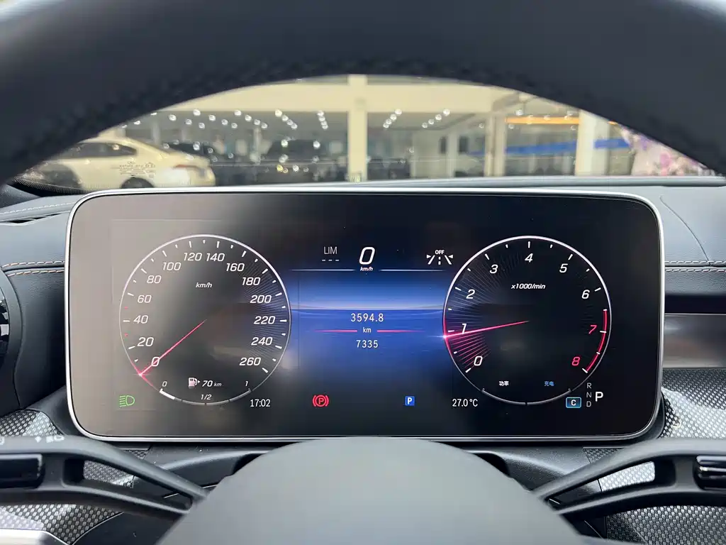 Mercedes-Benz C-Class — миниатюра 5