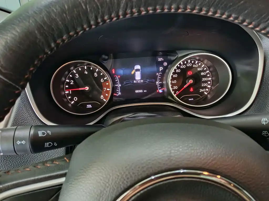 Jeep Compass — миниатюра 12